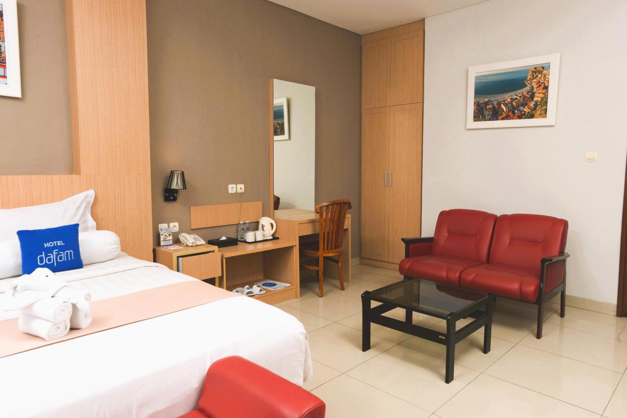 Hotel Dafam Rio Bandung Exterior photo
