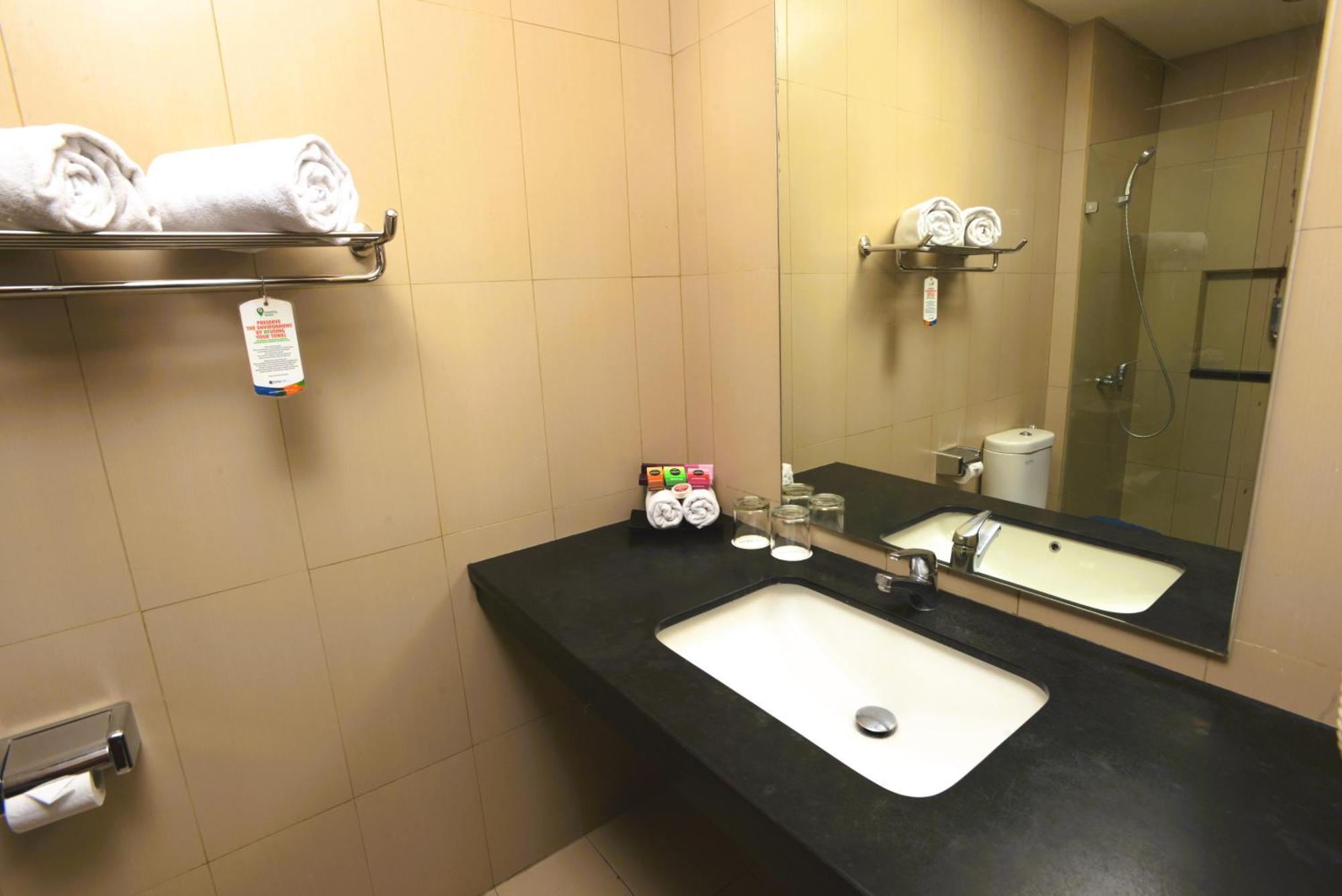 Hotel Dafam Rio Bandung Exterior photo