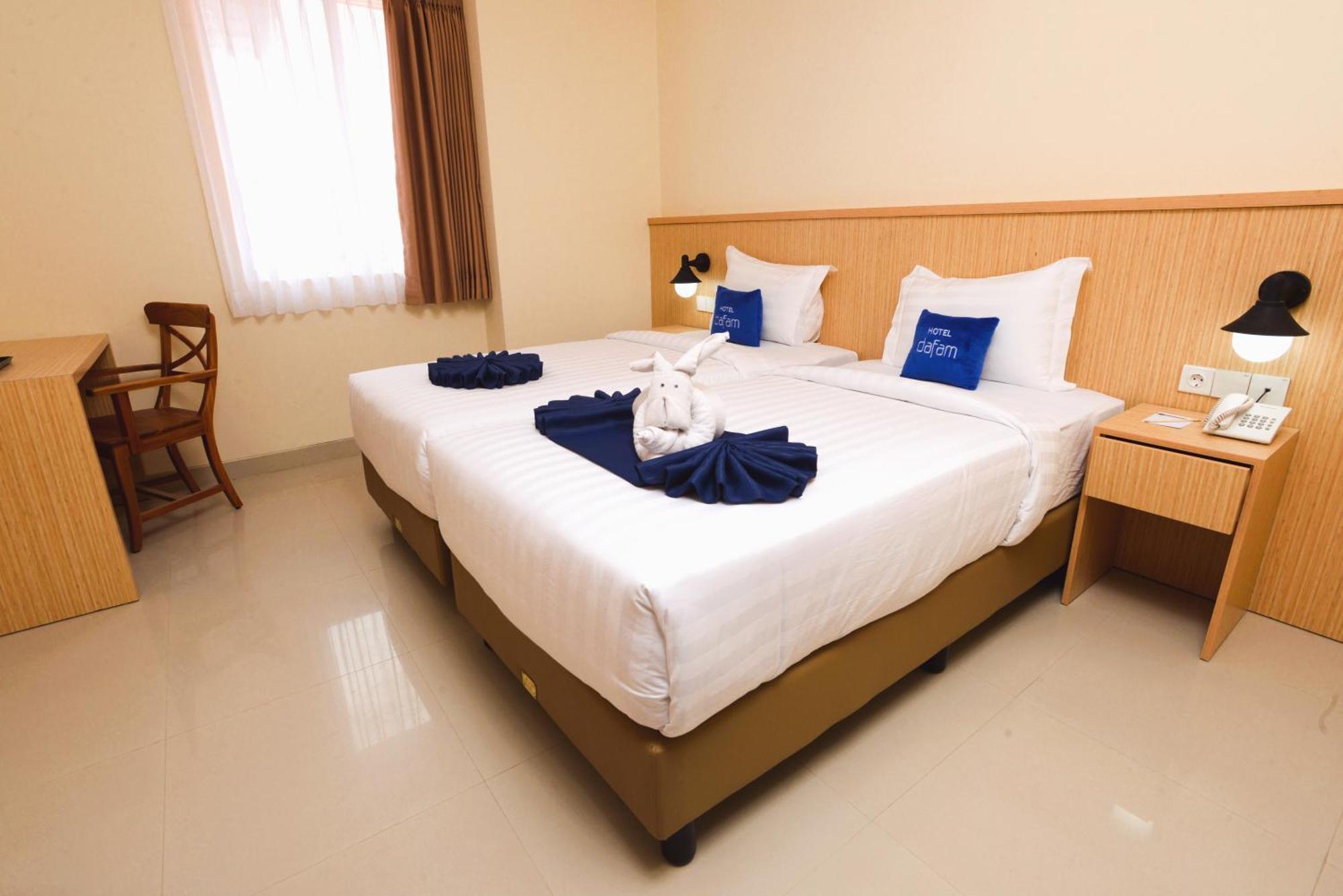 Hotel Dafam Rio Bandung Exterior photo