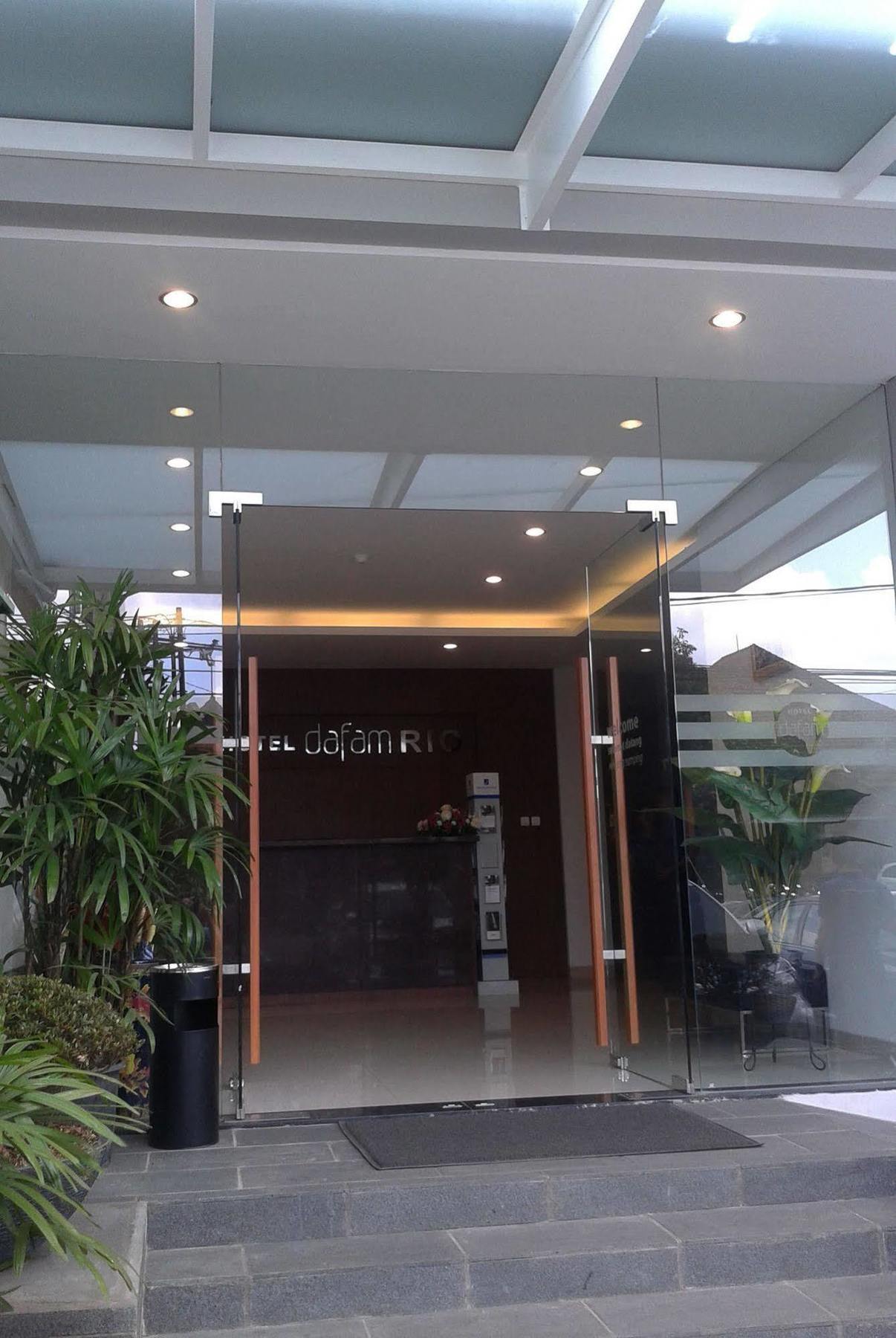 Hotel Dafam Rio Bandung Exterior photo